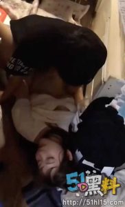 贵州一中情侣事件！交友不慎的下场就是被闺蜜灌醉给男友操 真让人大感震惊呀！