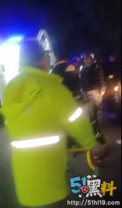 太炸裂了！浙江丹州紫竹山庄 00后与狗做爱卡住惊动120 这下出名了！