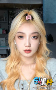 深圳肖利琴背着男友约炮 直接把炮友征服 反差感简直拉满！