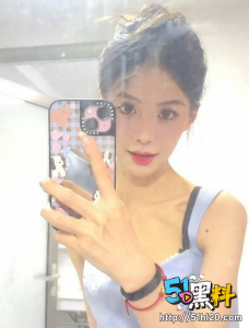 调教两年的女友被富二代搞上了 男友泄愤爆出其视频  妹子真的太骚了！