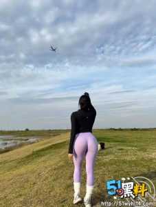 调教姐姐第六集~姐姐小骚货超级会翘屁股！让人性欲大涨