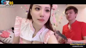 台湾人气美女李蓉蓉居家私拍 古代格格被王爷宠幸视频画面