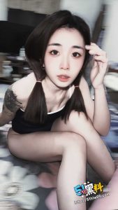 大神约炮21岁纹身妹卢欣柔 年纪不大会的挺多 进攻一会就不行了