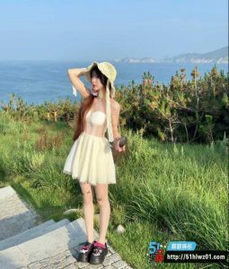 高颜值大长腿极品女大学生第一视角性爱原档泄密  完美露脸  超白嫩的极品大学生班花  太美了